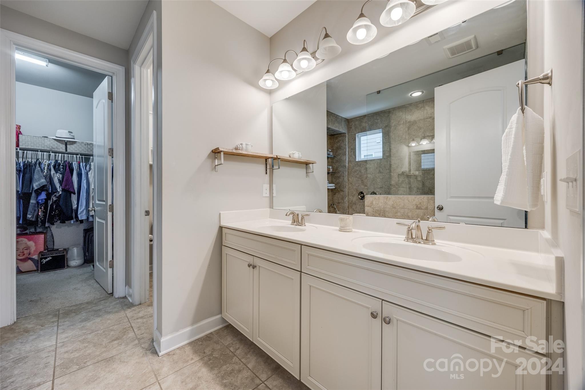 Lake Crest - Residential