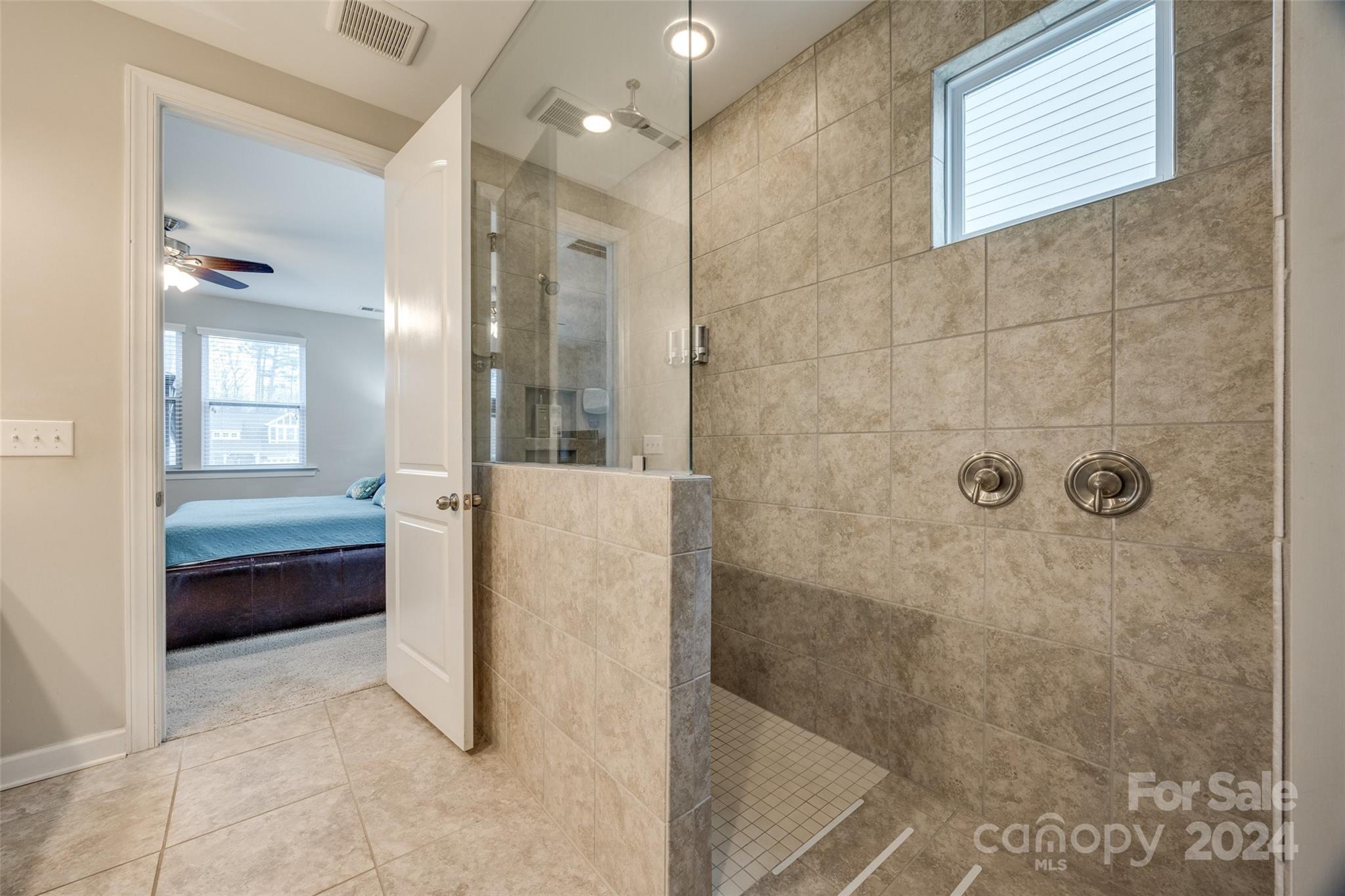 Lake Crest - Residential