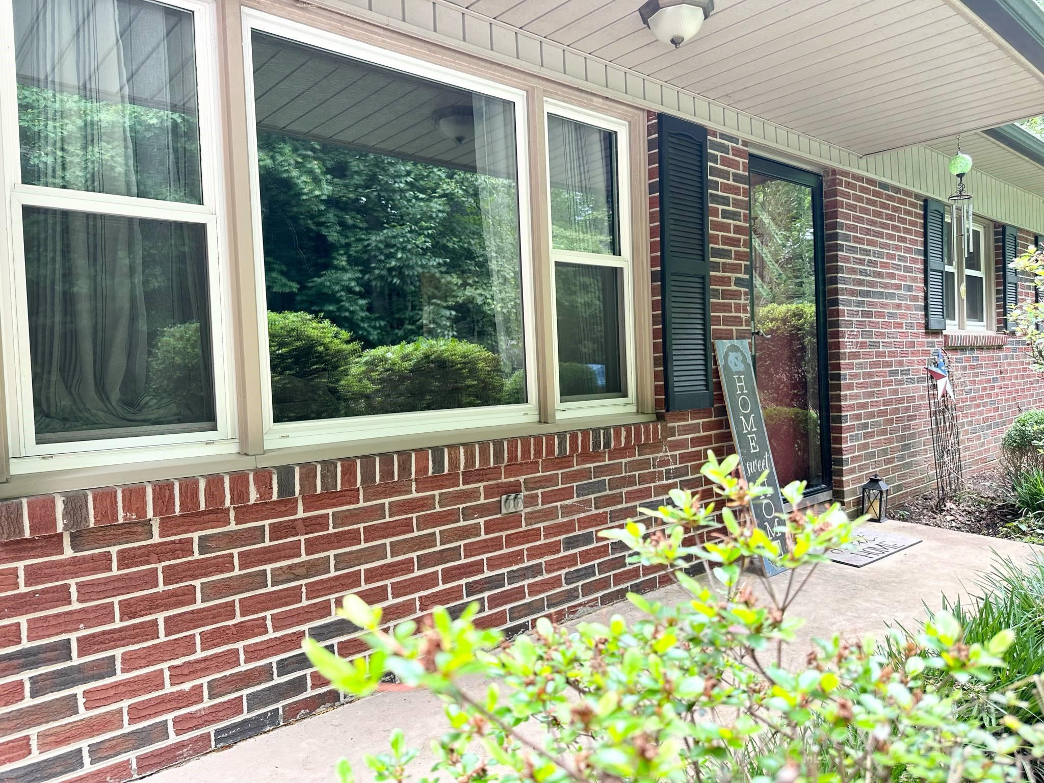 Lenoir, North Carolina 28645, United States, 3 Bedrooms Bedrooms, ,2 BathroomsBathrooms,Residential,Under Contract,140427