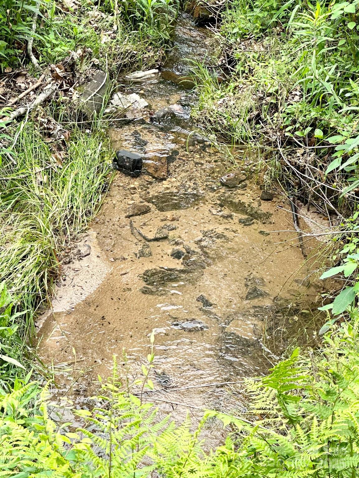 Lenoir, North Carolina 28645, United States, 3 Bedrooms Bedrooms, ,2 BathroomsBathrooms,Residential,Under Contract,140427