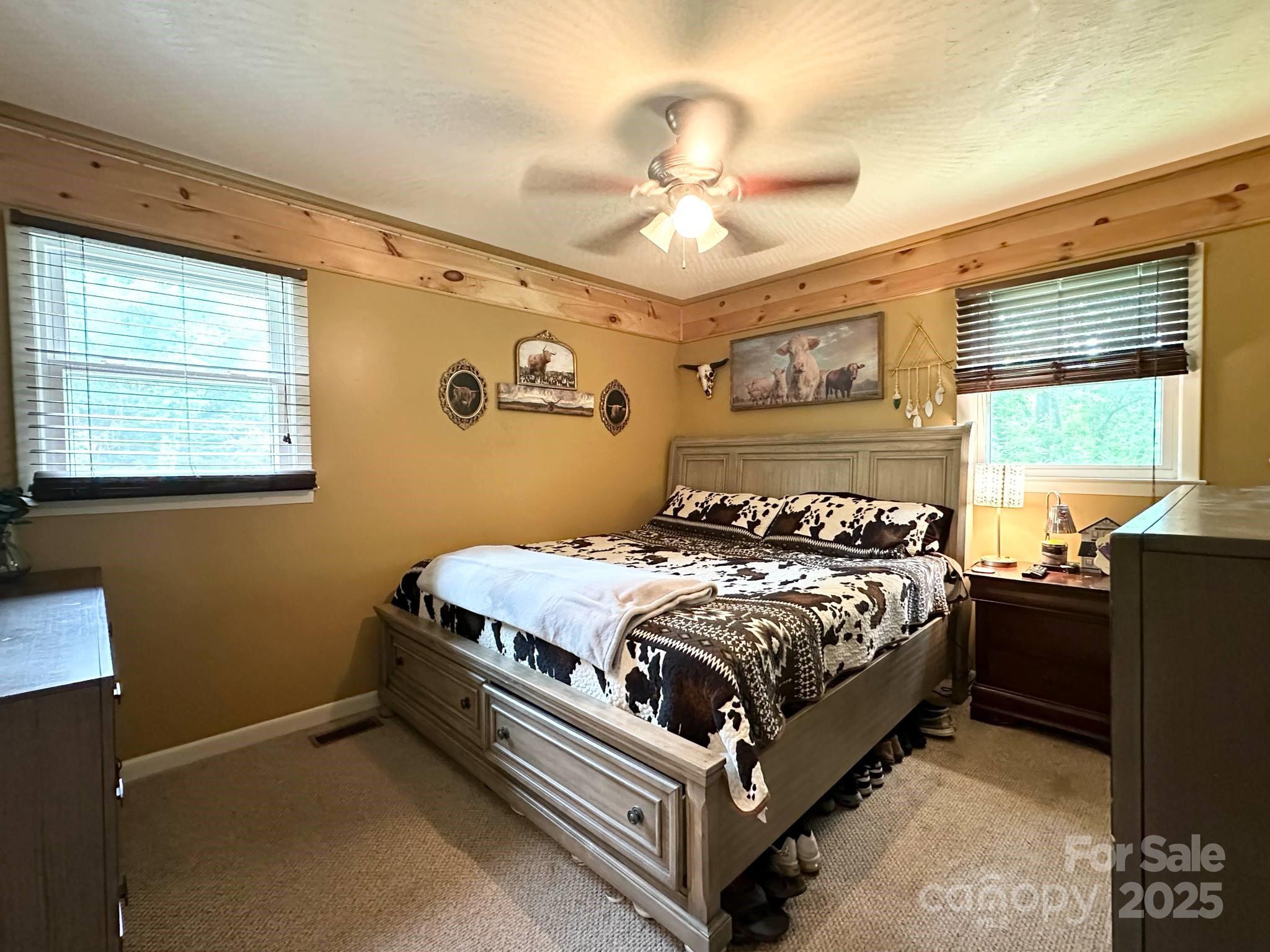 Lenoir, North Carolina 28645, United States, 3 Bedrooms Bedrooms, ,2 BathroomsBathrooms,Residential,Under Contract,140427