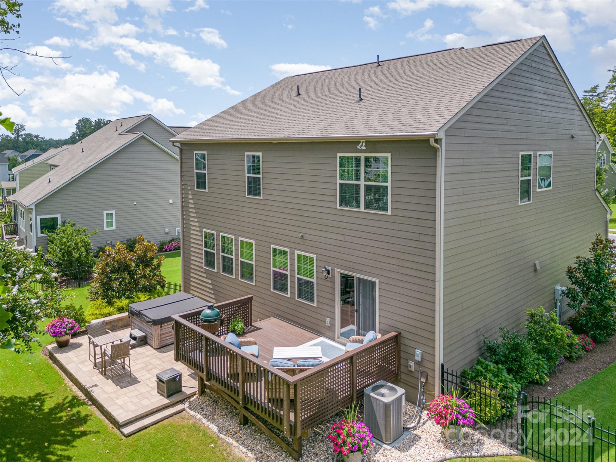 Southern Trace - Residential