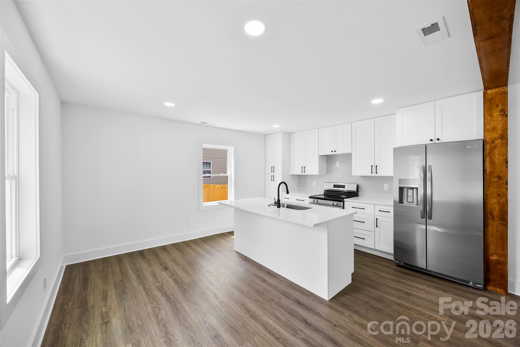 2942 Reid Avenue