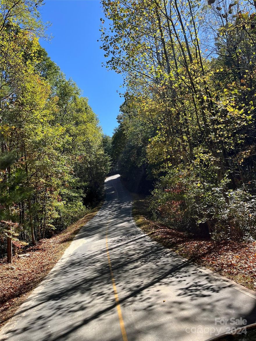 Builder friendly estate homesite in Kenmure.