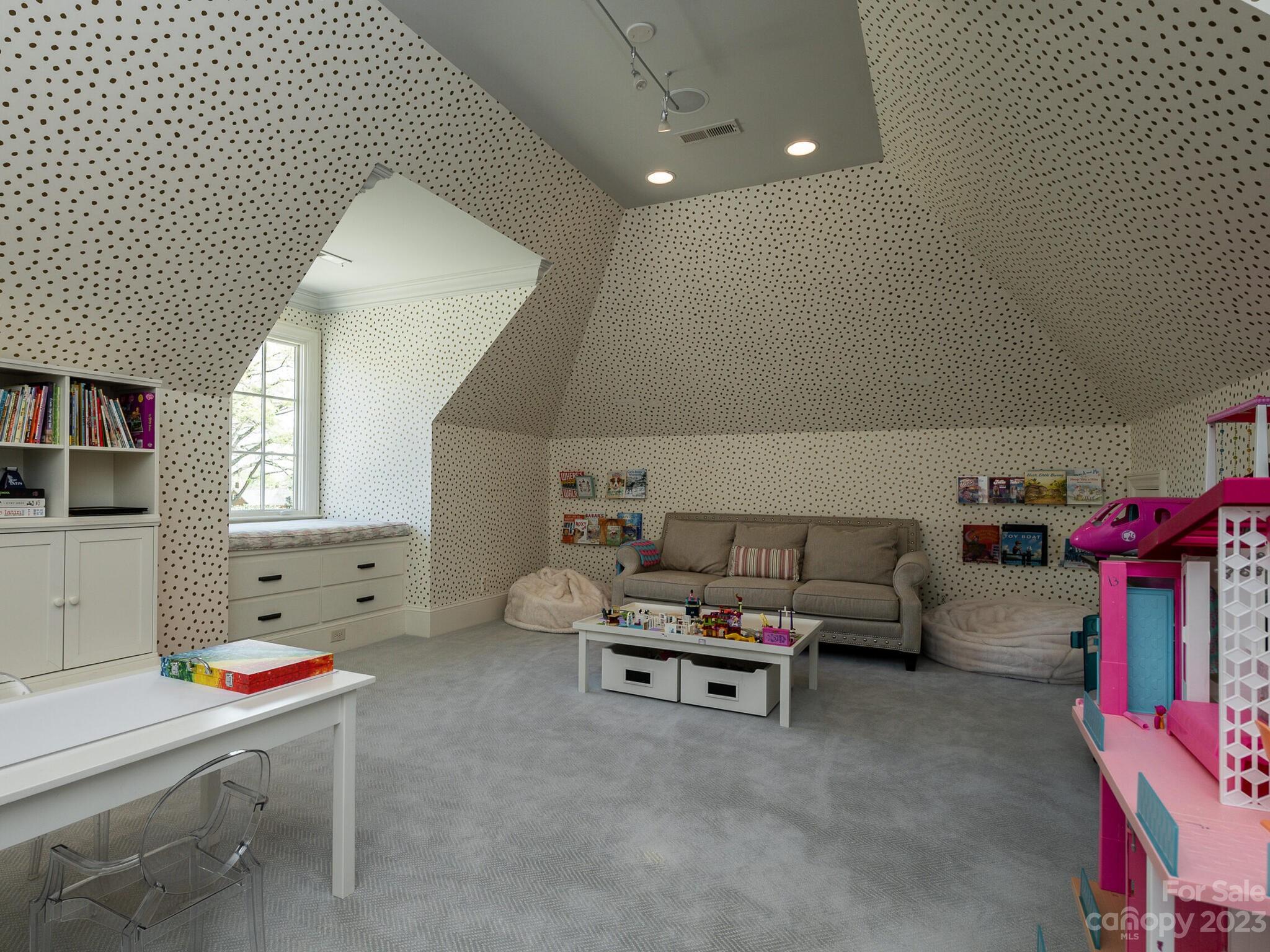 Foxcroft - Residential