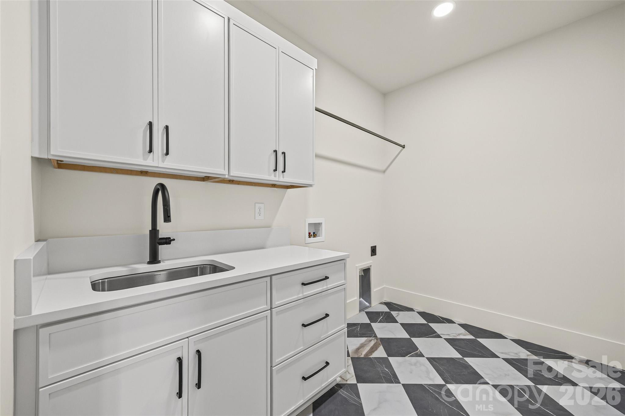 Crown Colony - Residential