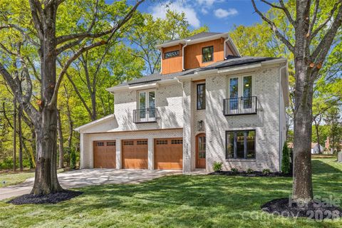 Photo of 7105 Essington Drive, Charlotte, NC 28270 (MLS # 4356237)