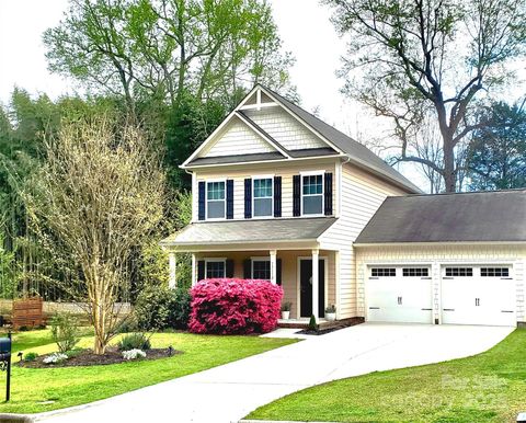 13112 Appolinaire Drive Davidson NC 28036