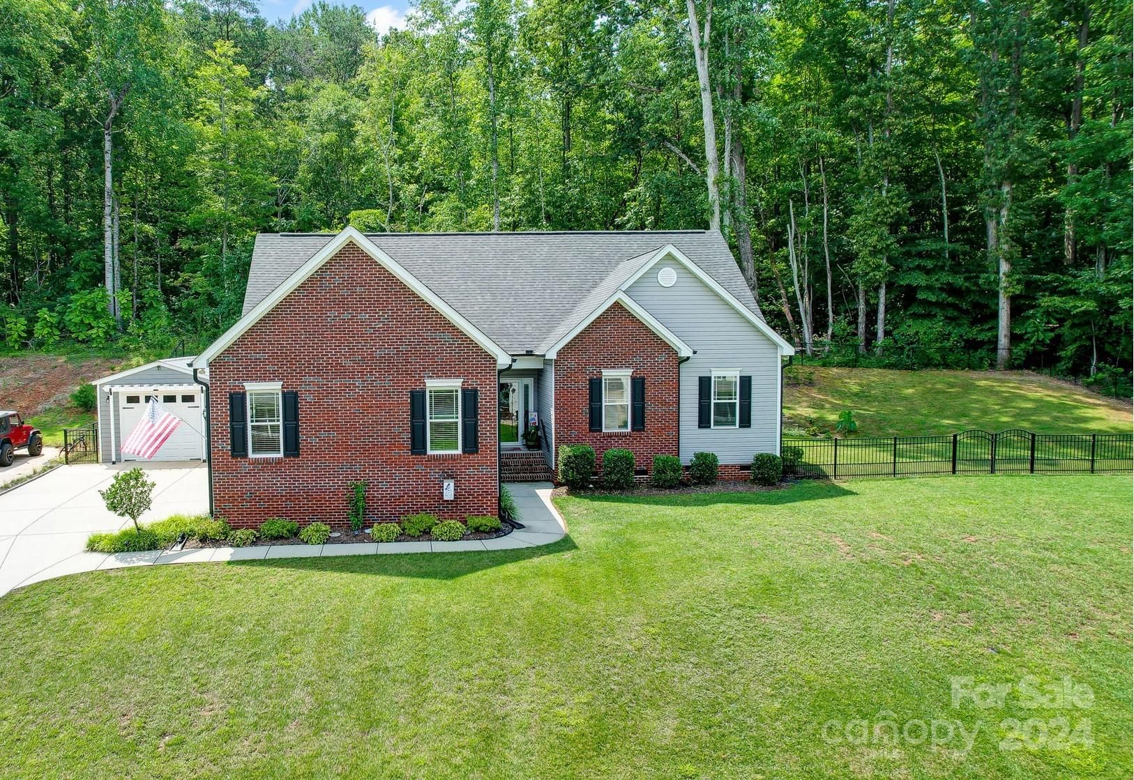 Bennington Woods - Residential