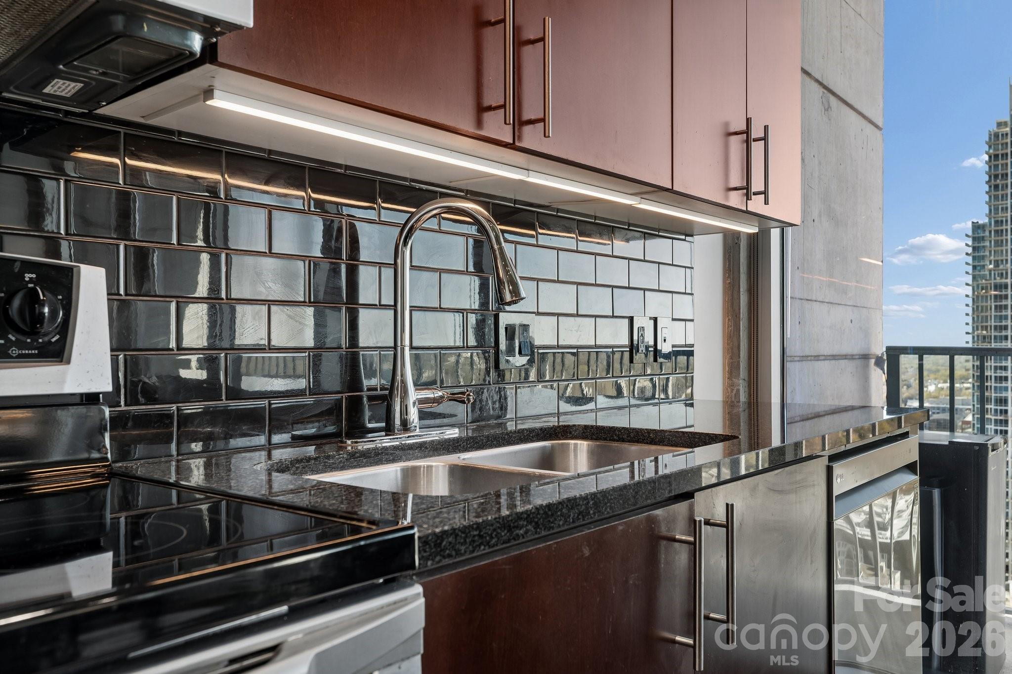 Avenue Condominiums - Residential