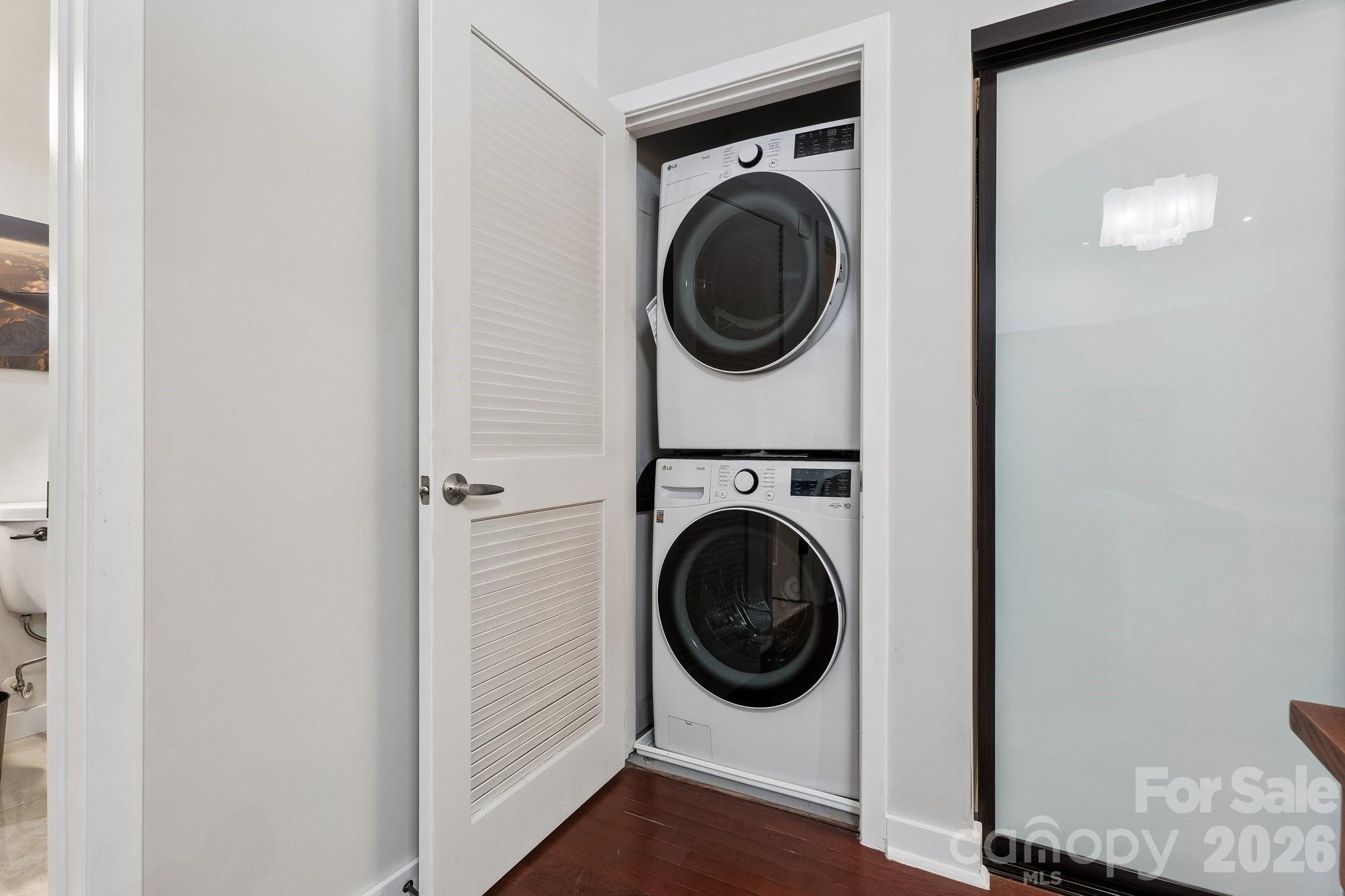 Avenue Condominiums - Residential