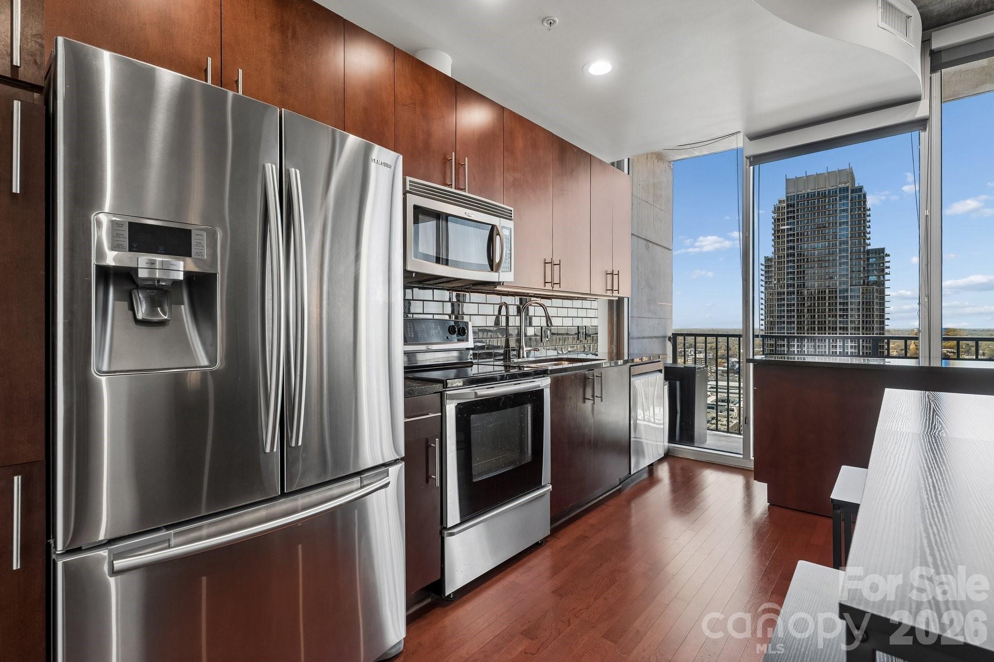 Avenue Condominiums - Residential