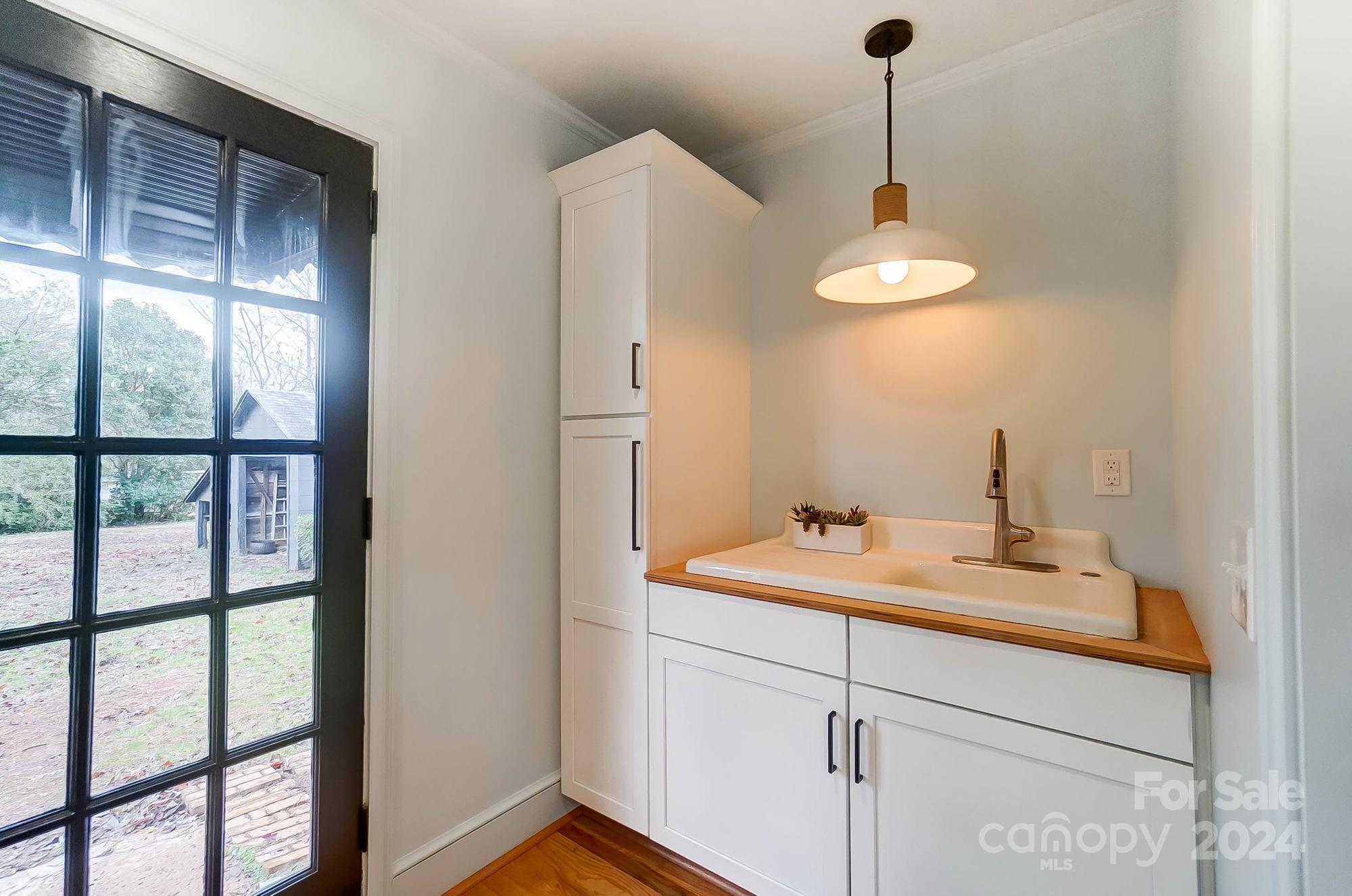 Seventeen Acres - Residential