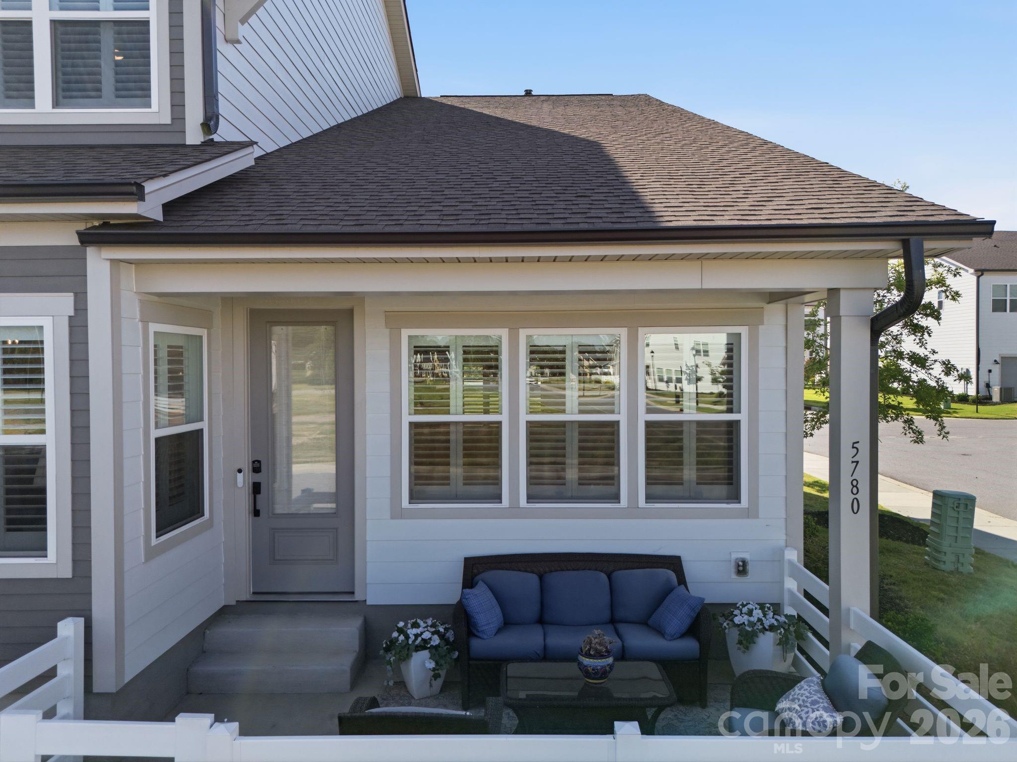 5780 Mantle Way