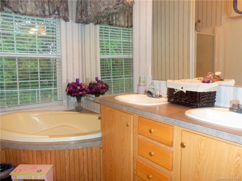 Kettle Creek - Residential