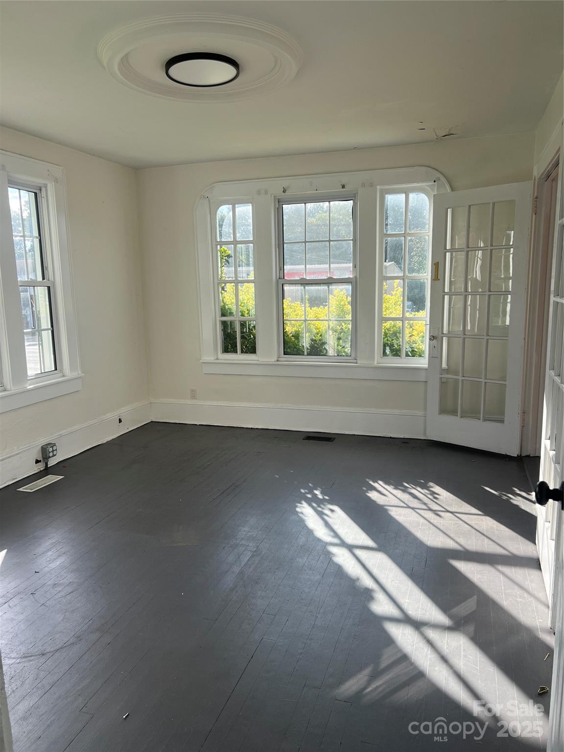 625 S Lafayette Street