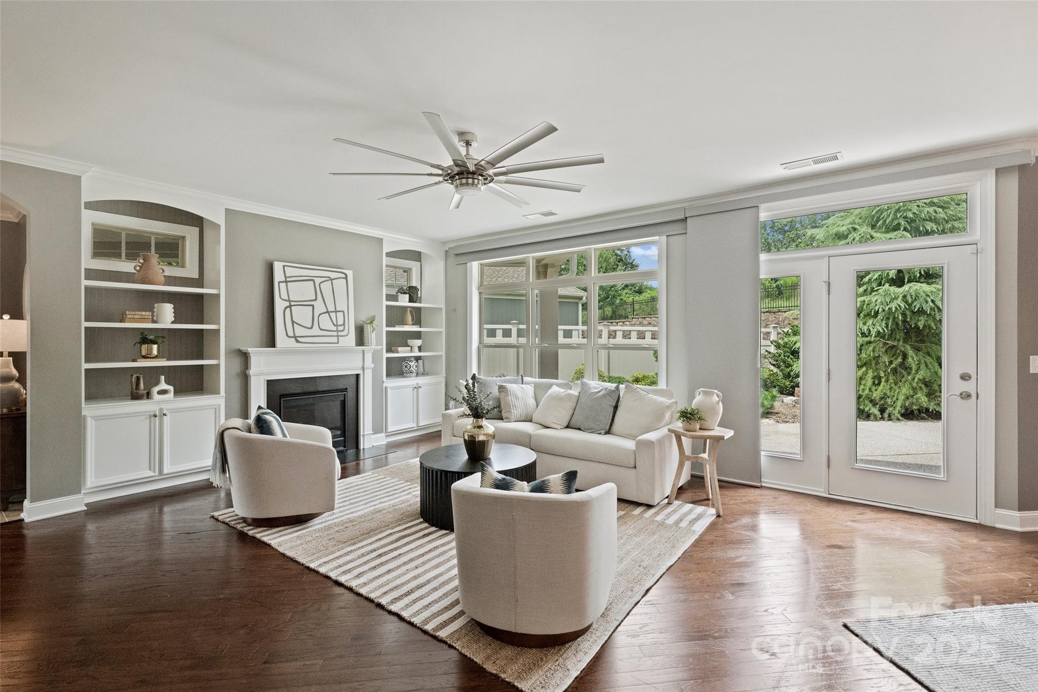 The Courtyards of Marvin - Residential