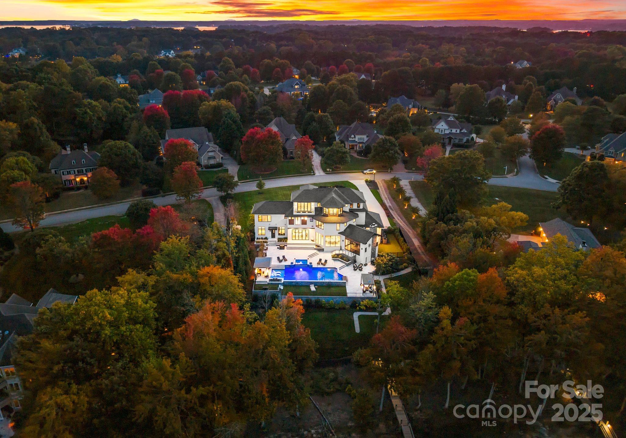 134 Cape Cod Way