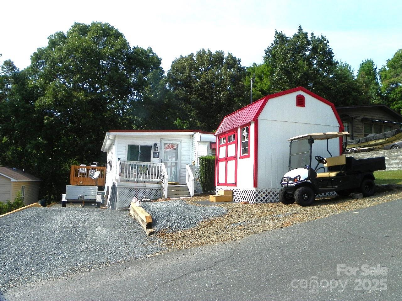 218 Cardinal Drive