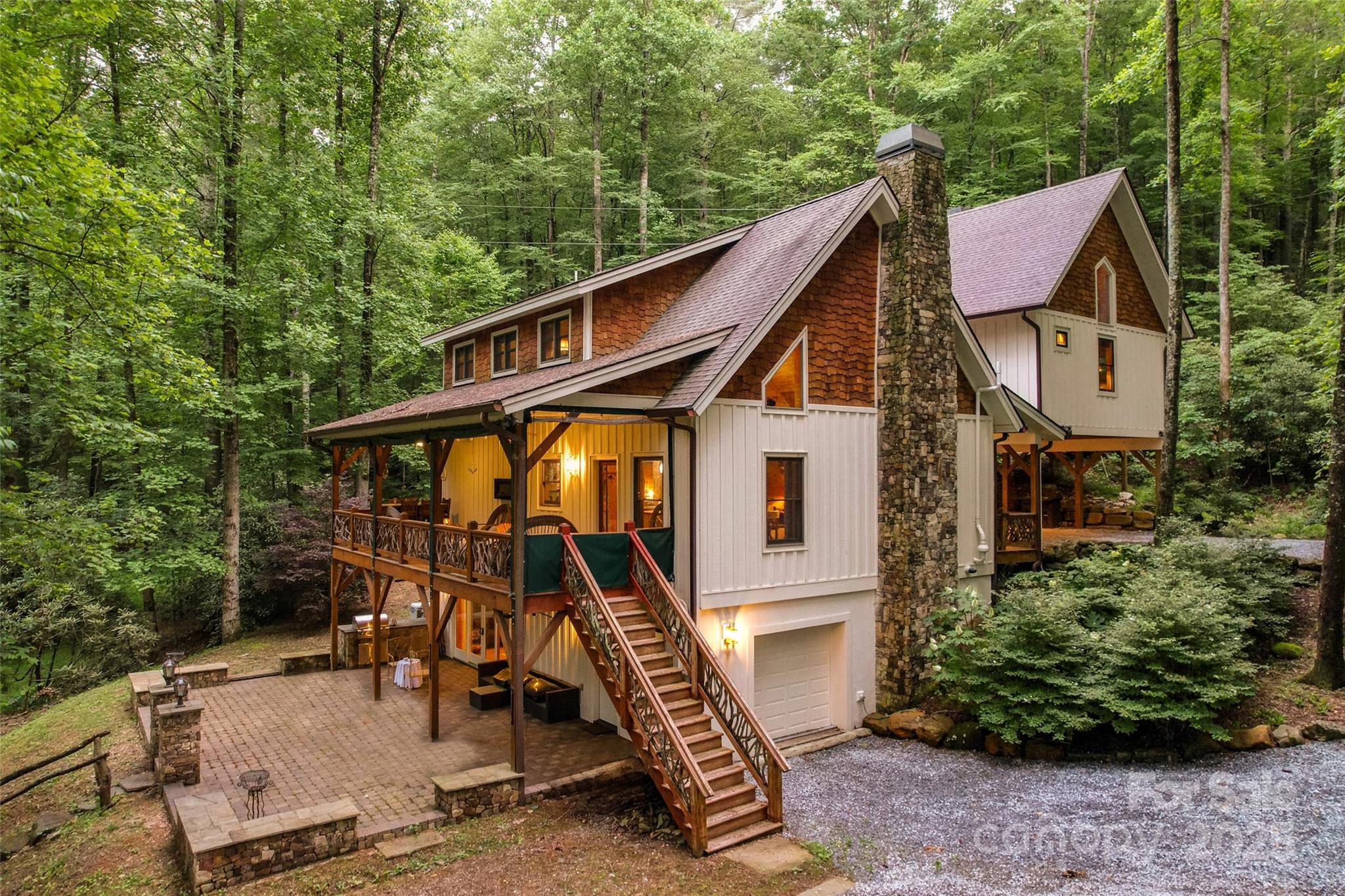 64 Hidden Springs Way
