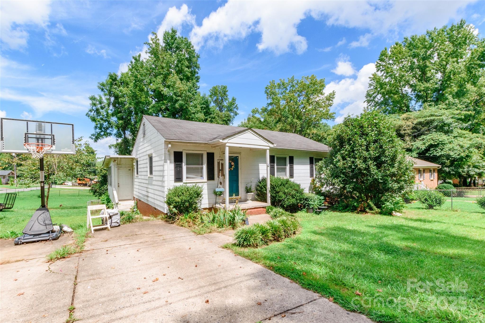 503 Caroline Avenue
