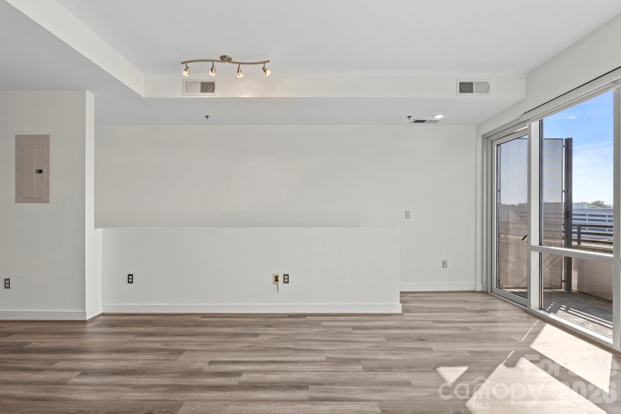 Metlofts - Residential