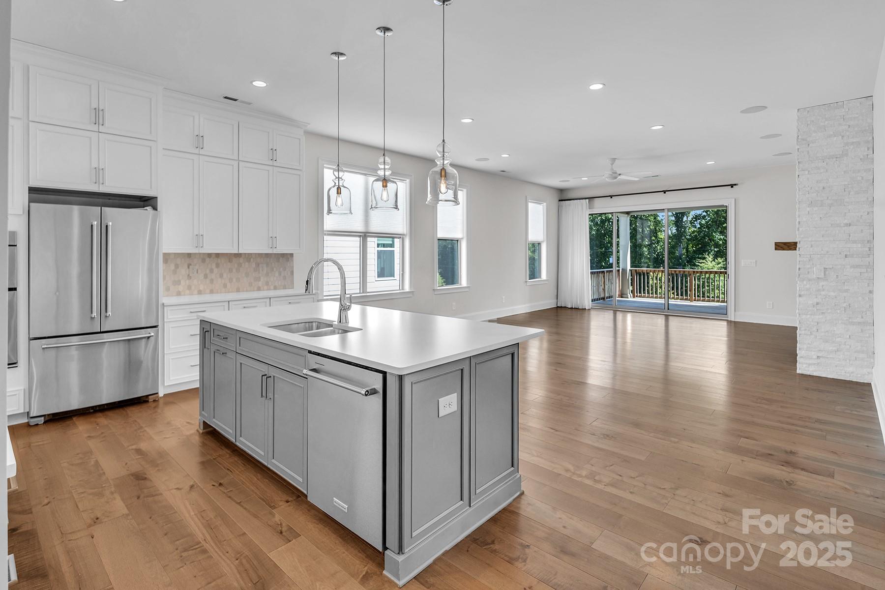 Regency at Palisades - Residential