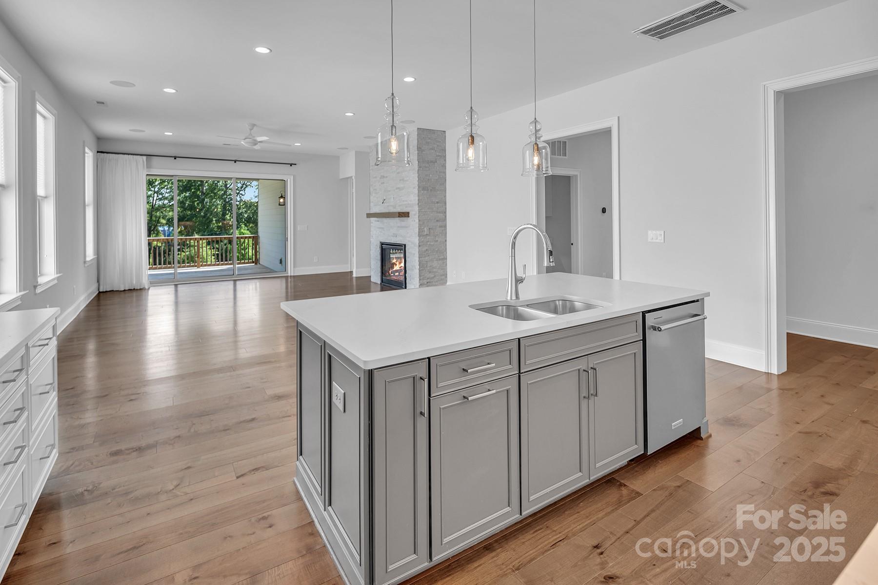 Regency at Palisades - Residential