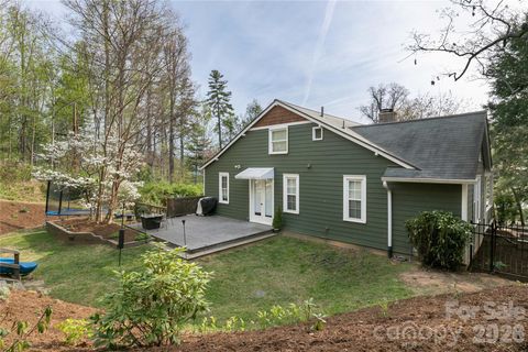 Photo of 1 Ridgefield Place, Asheville, NC 28803 (MLS # 4357562)