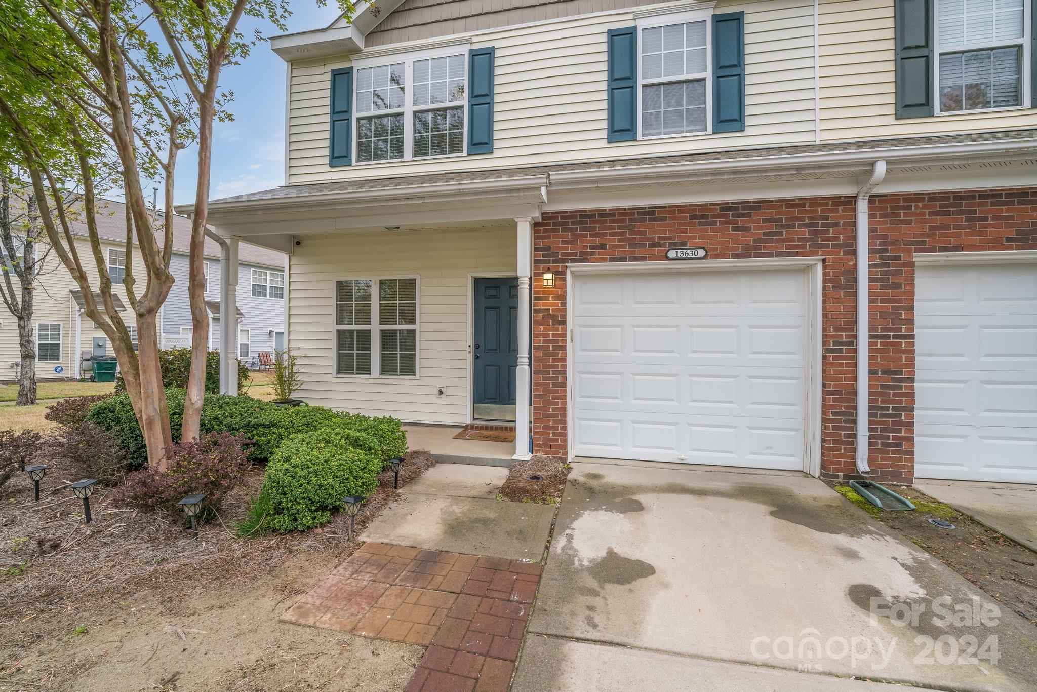 Charlotte Pines - Residential