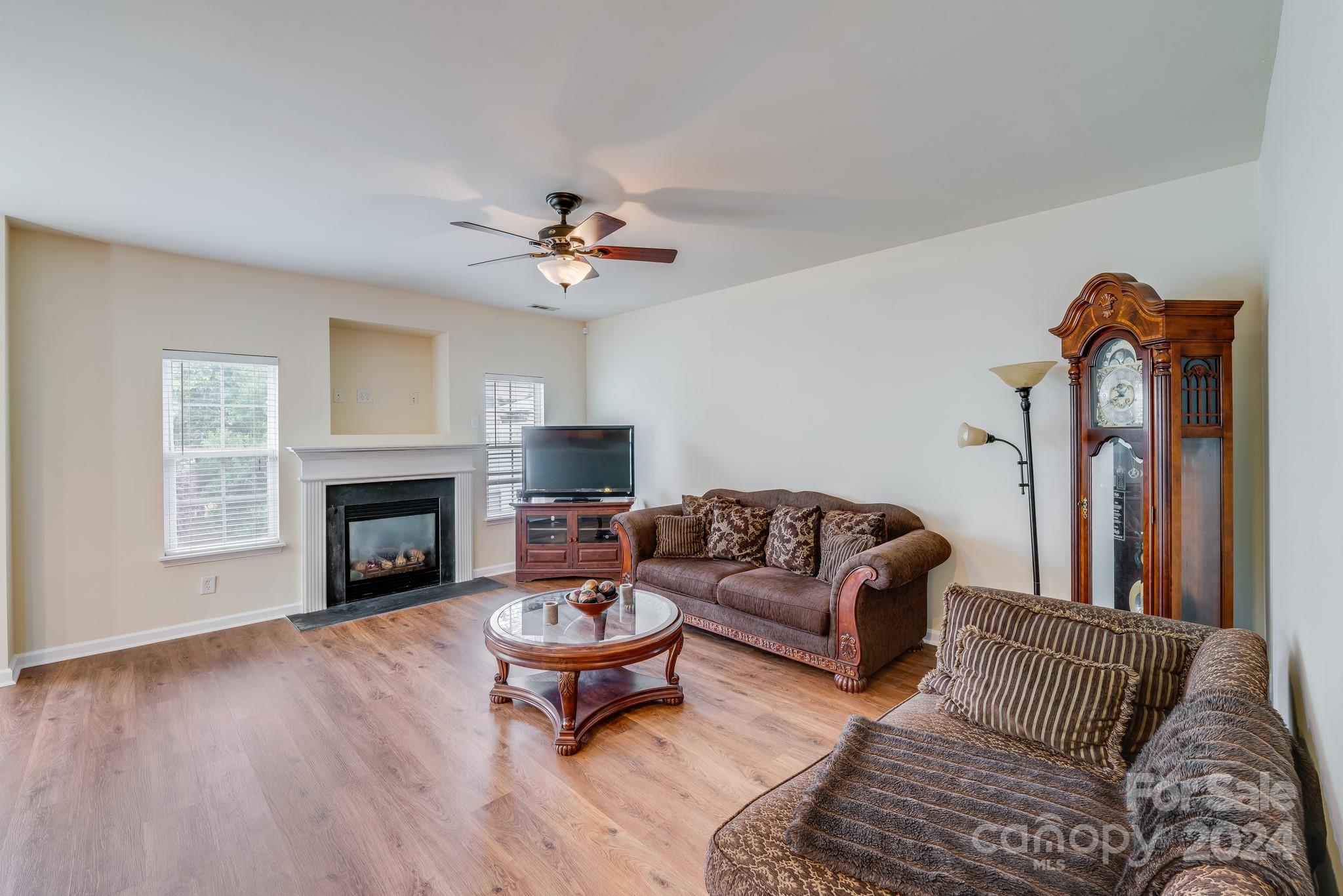 Charlotte Pines - Residential