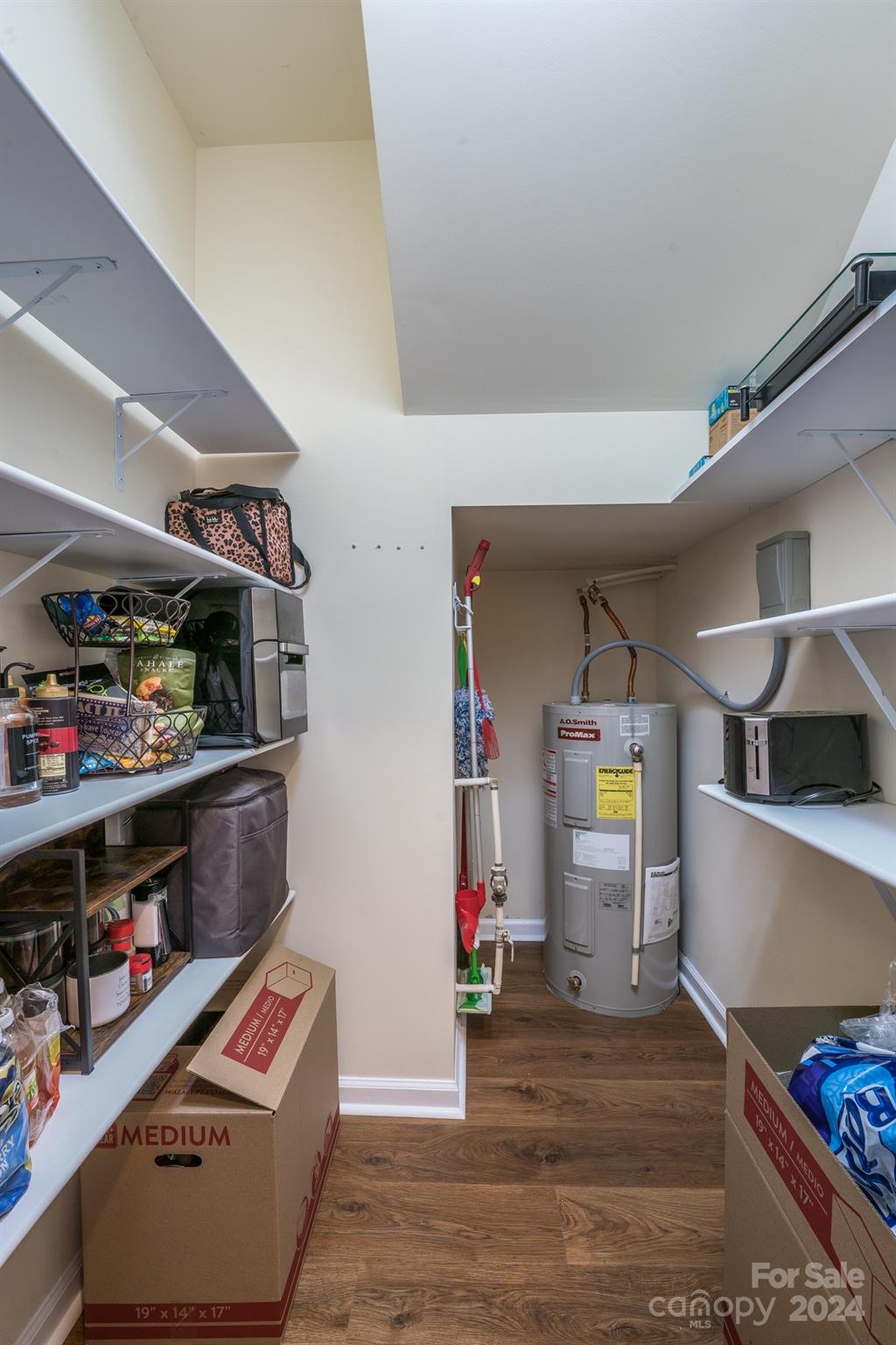 Charlotte Pines - Residential