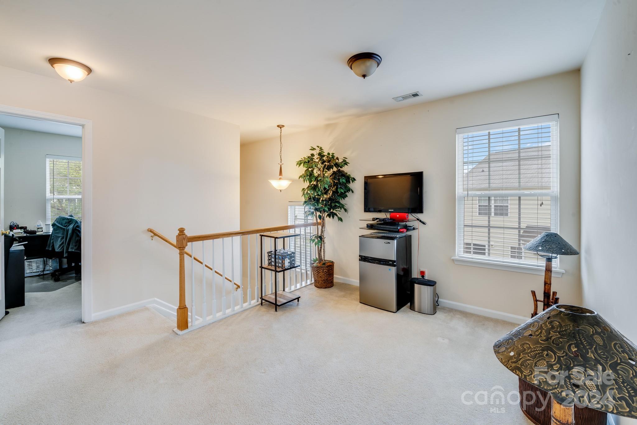 Charlotte Pines - Residential