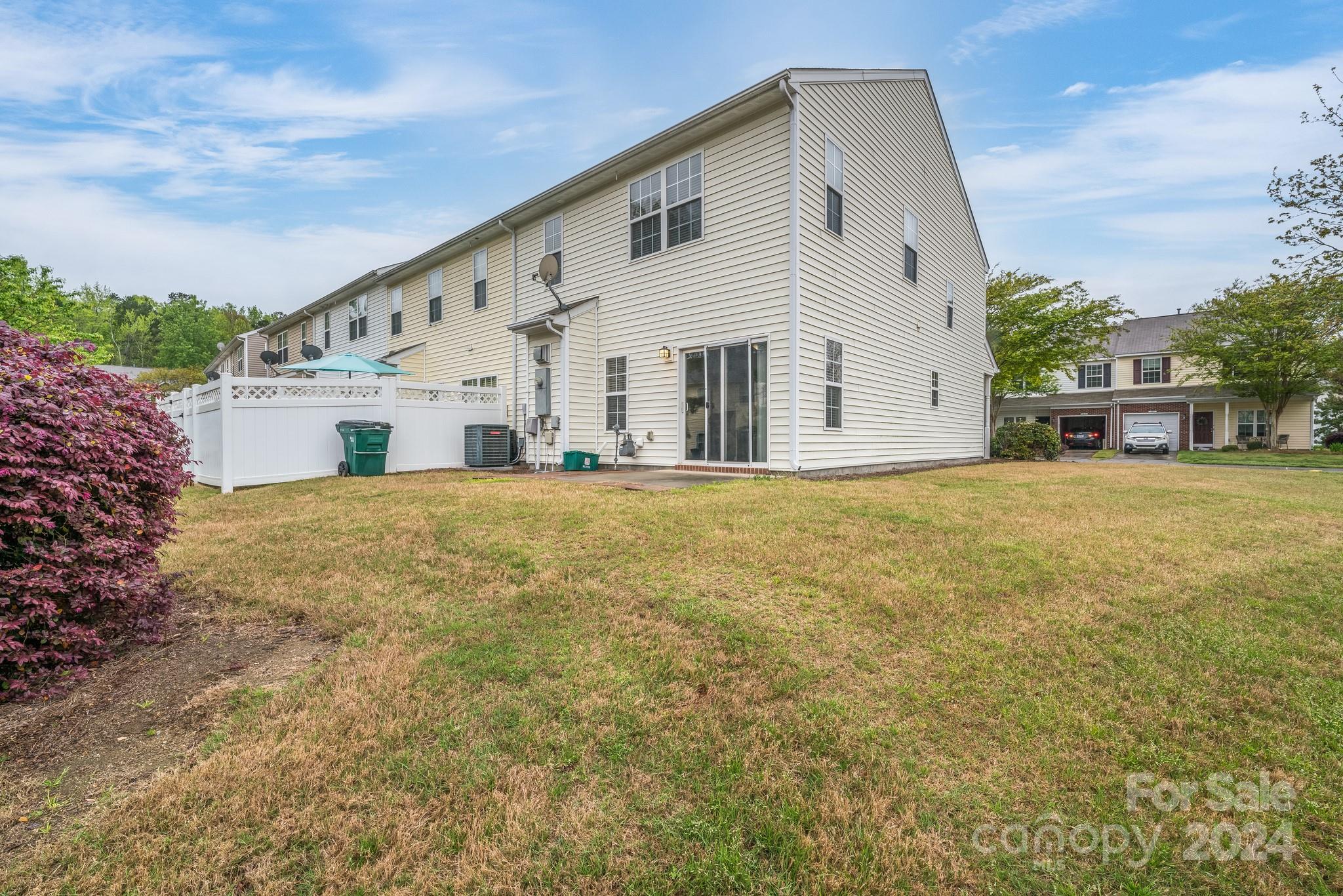 Charlotte Pines - Residential