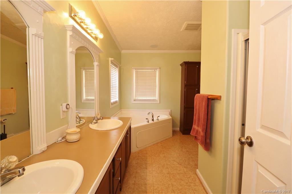 Shady Oaks - Residential