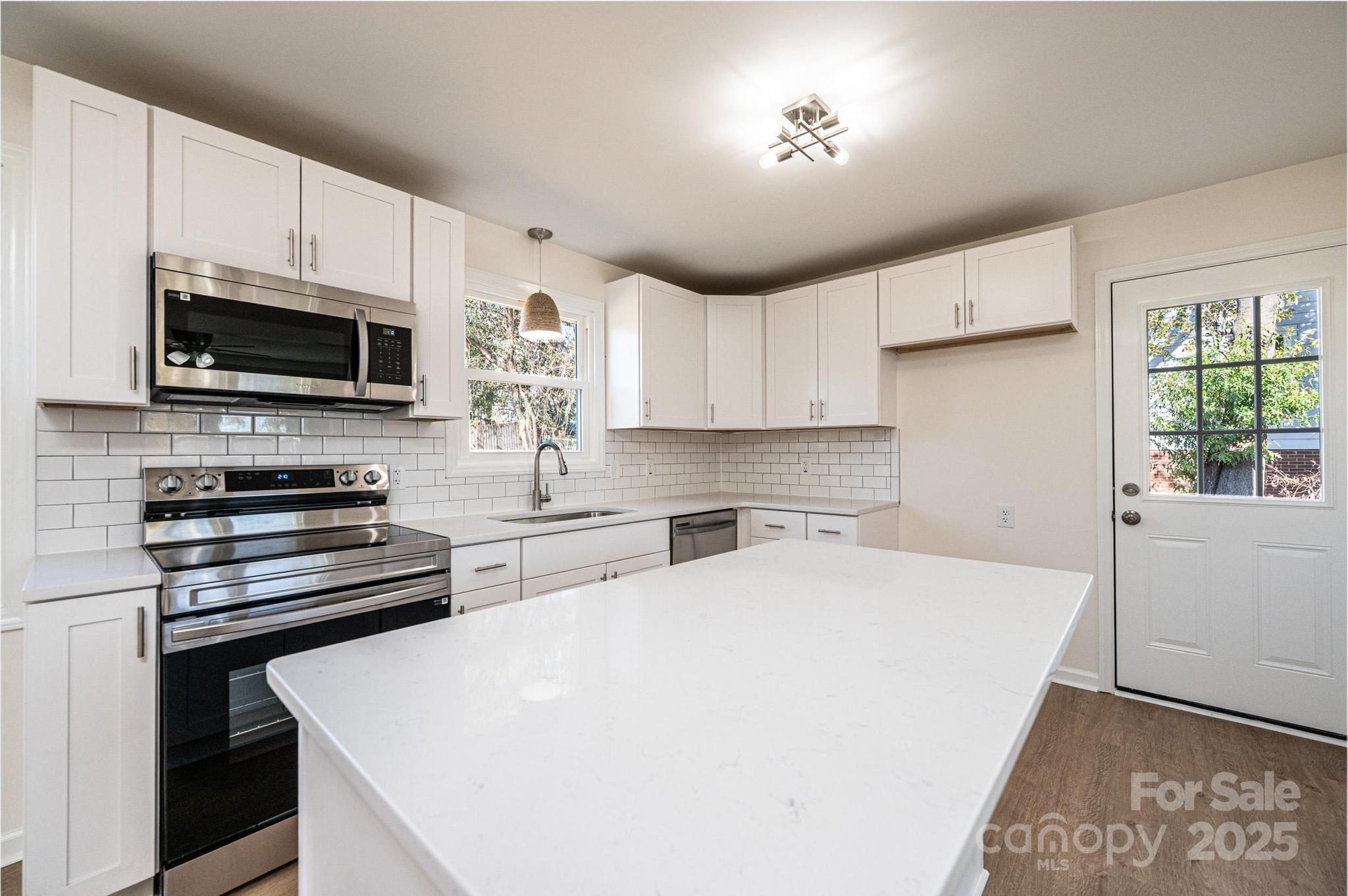 731 7th Avenue Court SE