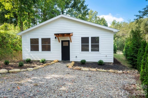 Photo of 60 Pearl Street, Black Mountain, NC 28711 (MLS # 4425700)