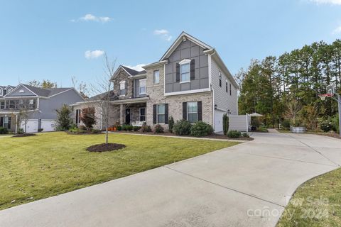 A home in Huntersville