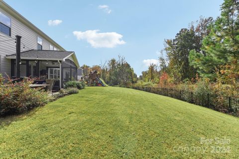 A home in Huntersville