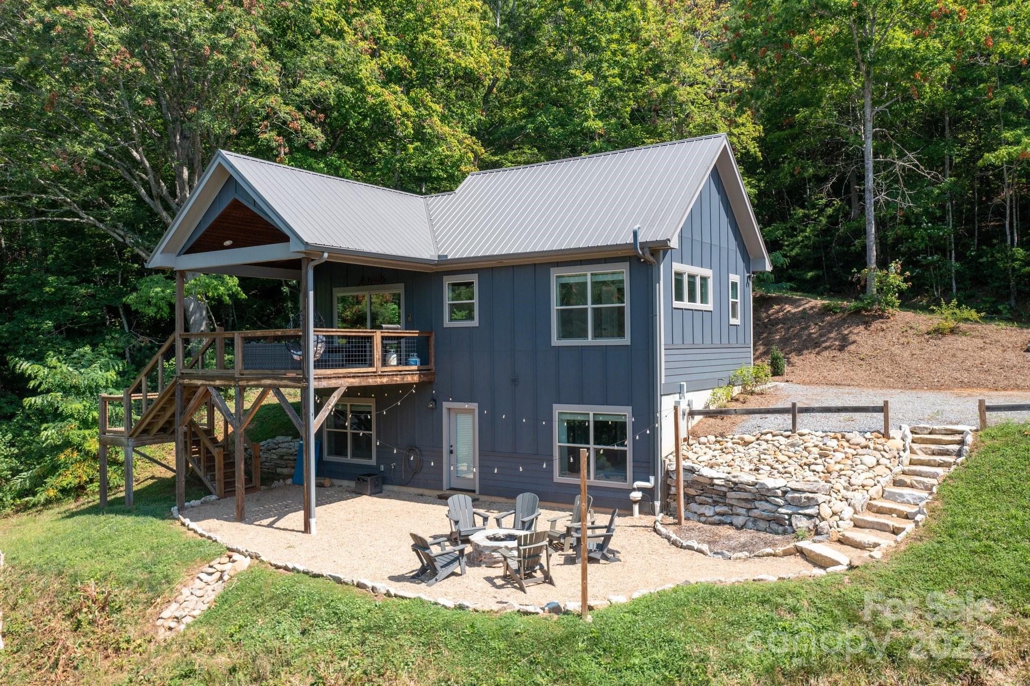 54 Weldon Way