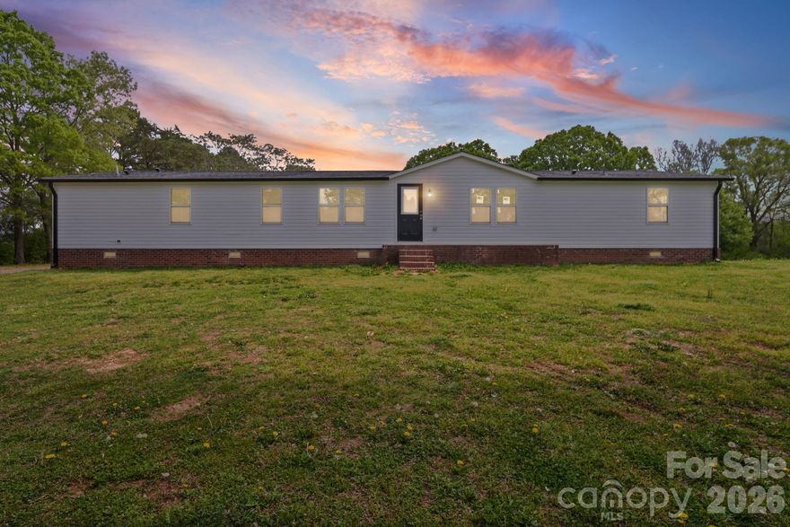 Modern comfort meets expansive living in this meticulously updated gem!
Discover the perfect blend of style and space in this stunning 2,102 sq. ft. home, situated on a sprawling 0.98-acre lot.The interior features fresh new paint throughout and stylish, durable luxury vinyl plank (LVP) flooring in all main living areas. In the heart of the home, the kitchen shines with sleek granite countertops as well as the bathrooms.This functional floor plan includes 3 bedrooms and 2 bathrooms, plus three additional bonus rooms that offer incredible flexibility for a home office, playroom, or guest quarters.Relax or entertain on the large oversized deck overlooking your private, serene backyard!
Schedule your showing today!