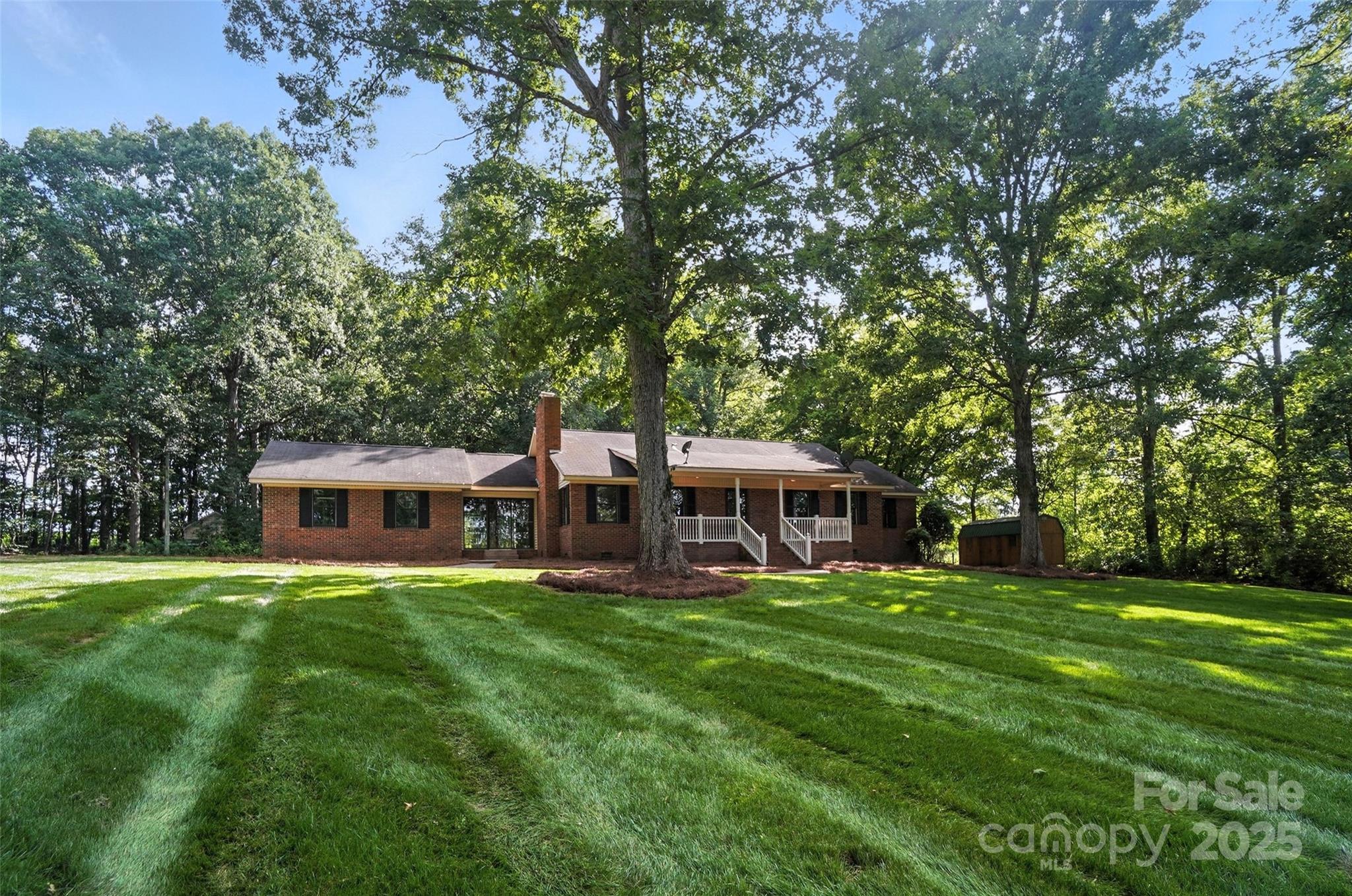 4323 Crow Road