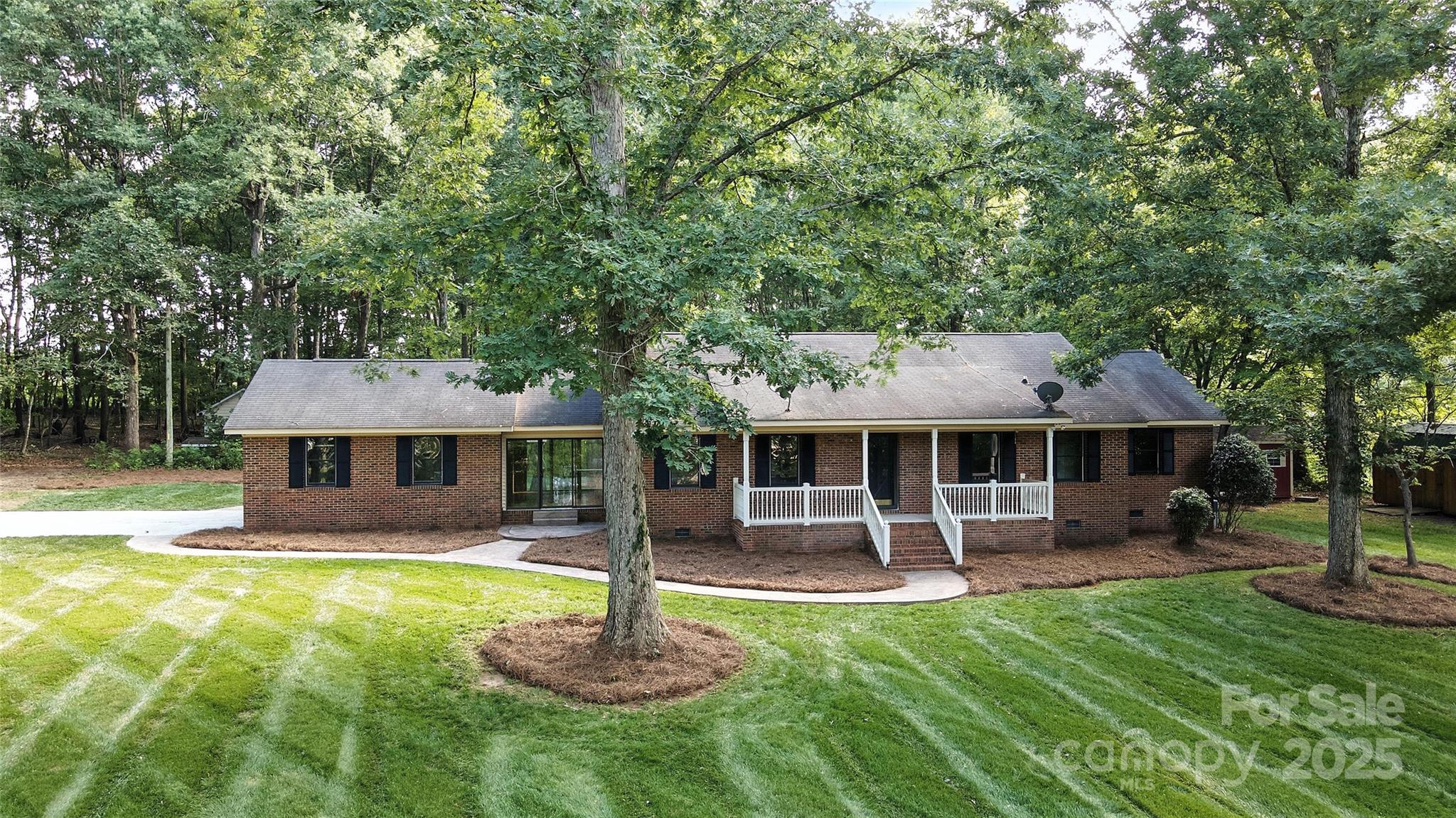 4323 Crow Road