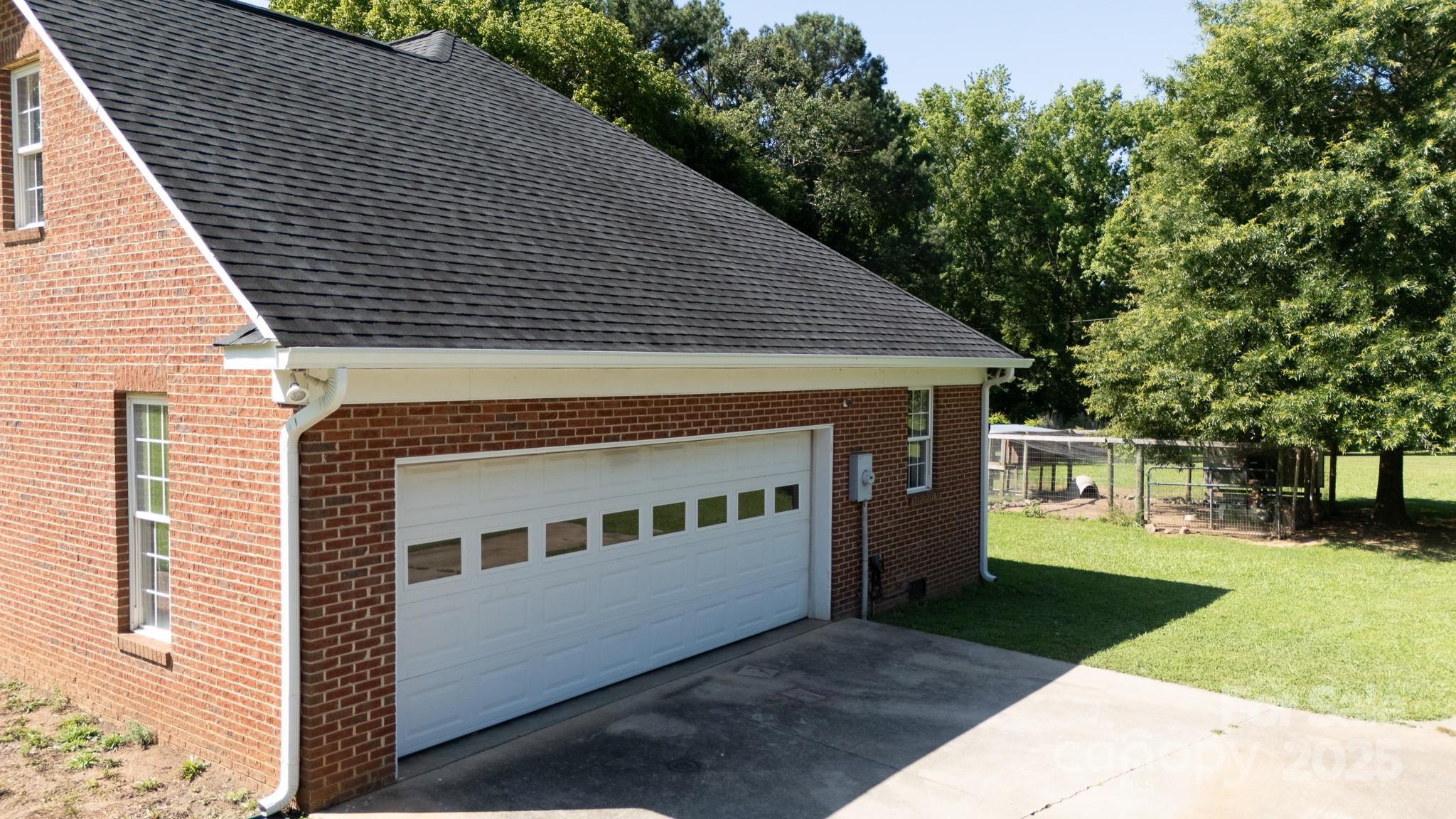 2765 Dogwood Circle