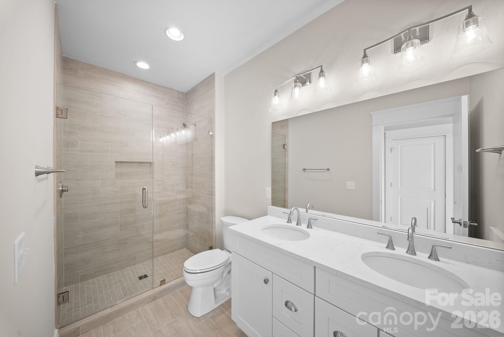 Villas at Pinecroft - Residential