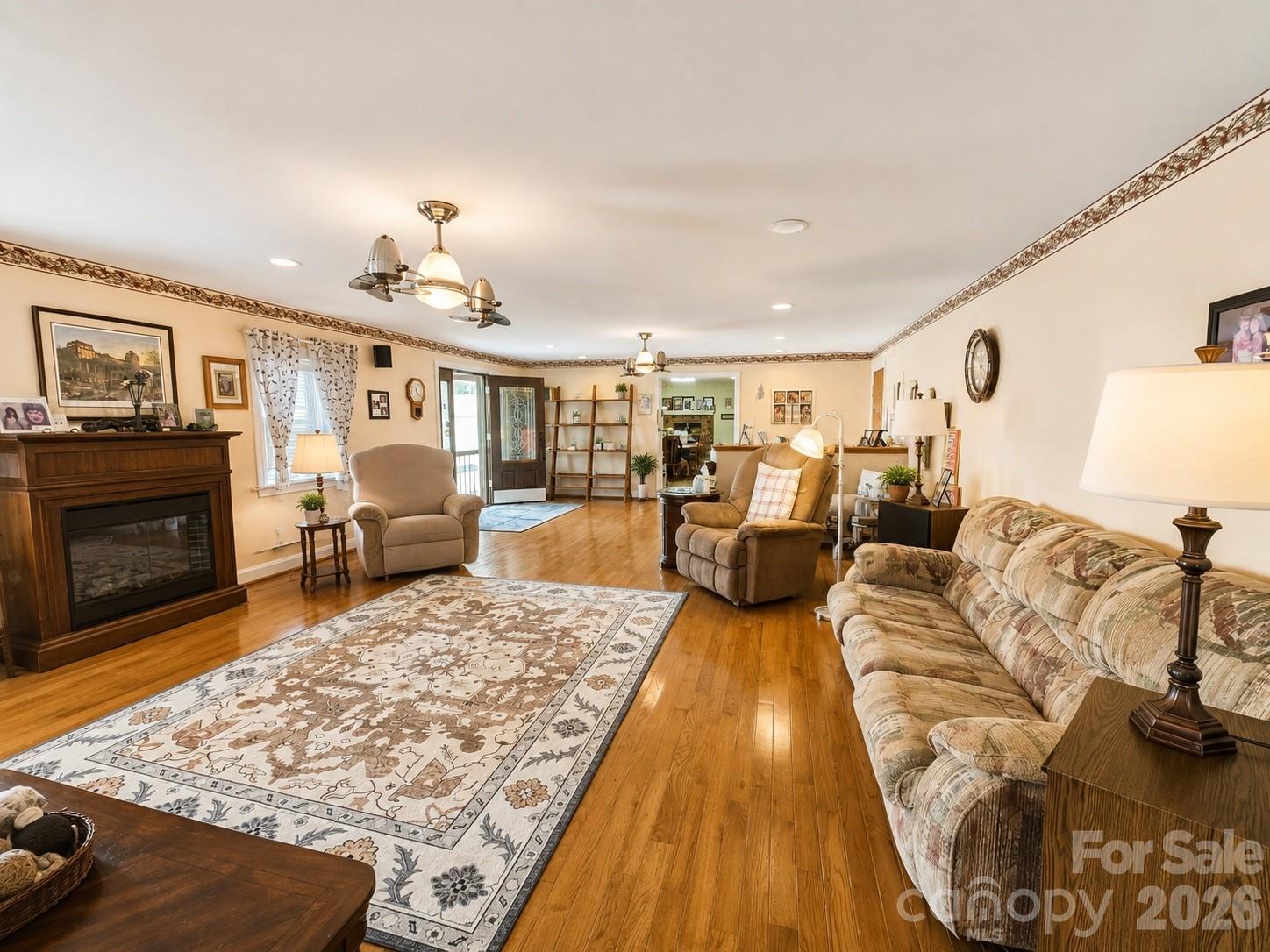 907 Sikes Mill Road