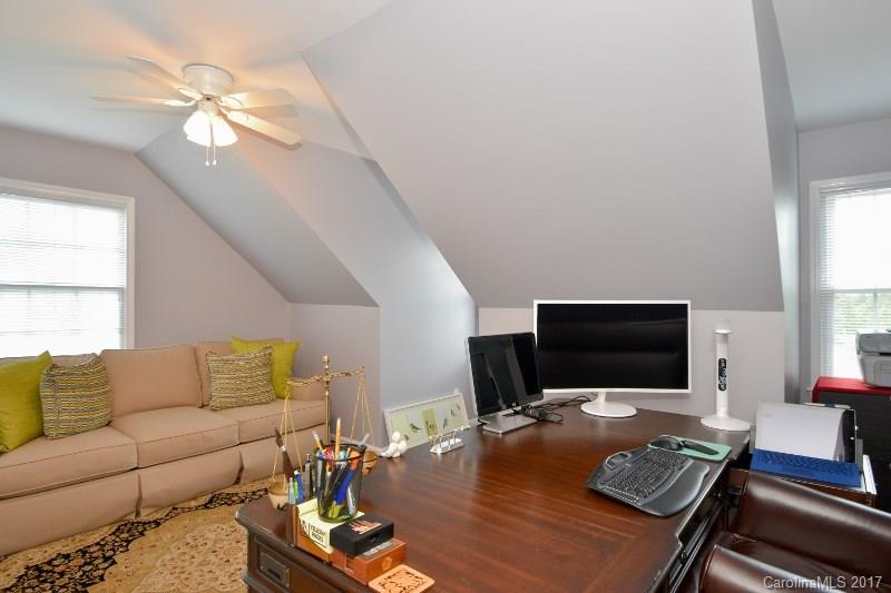 Thornblade - Residential