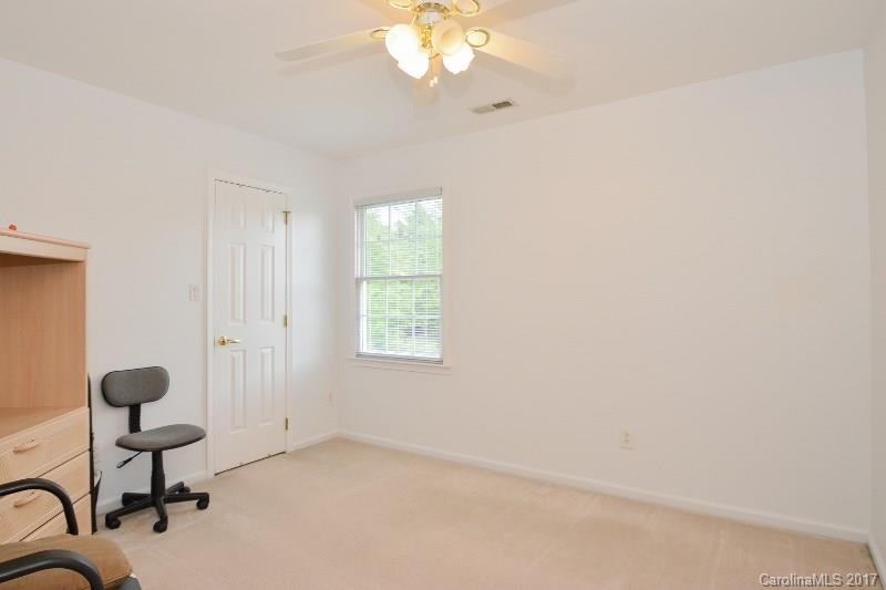 Thornblade - Residential