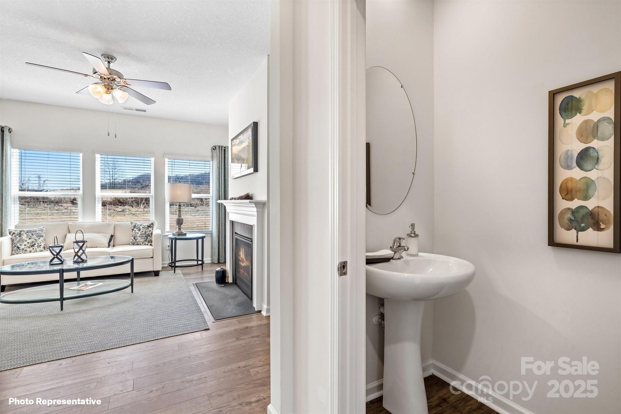1045 20th Avenue Loop SE