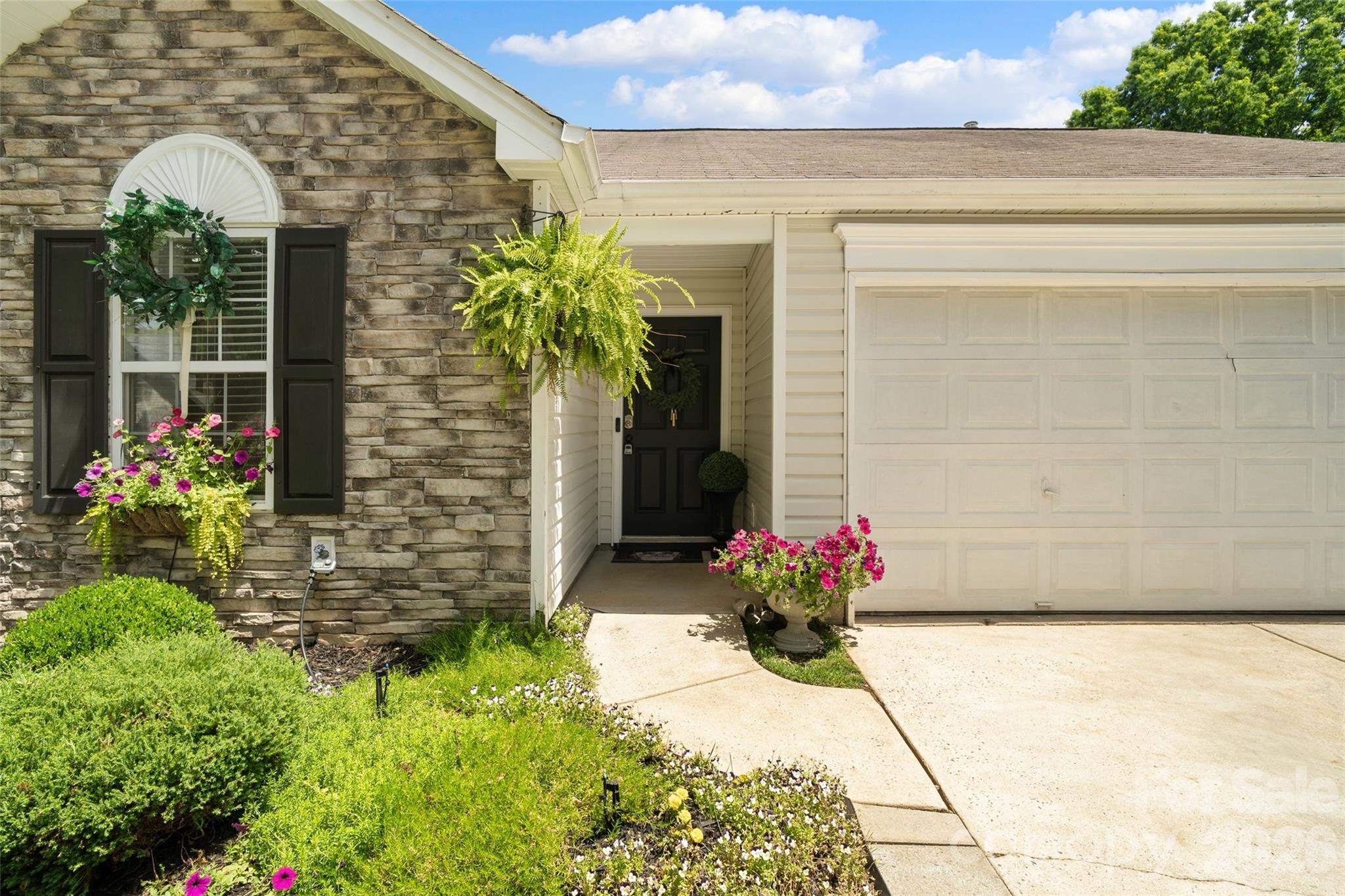 3917 Laurel View Circle
